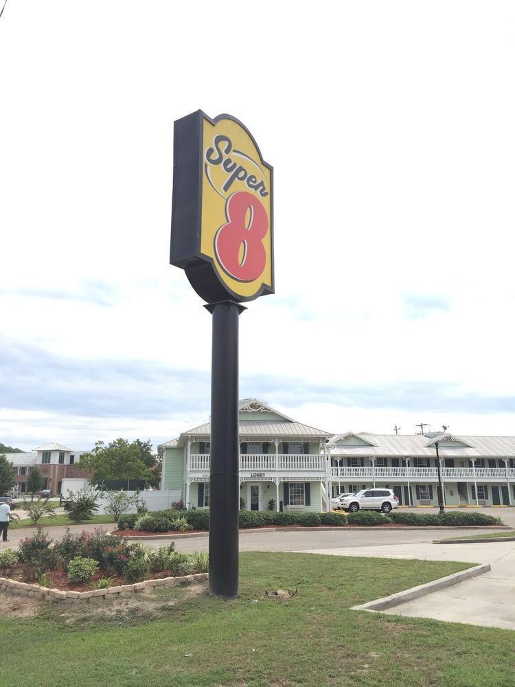 Super 8 By Wyndham Bay St. Louis Motel Exterior photo
